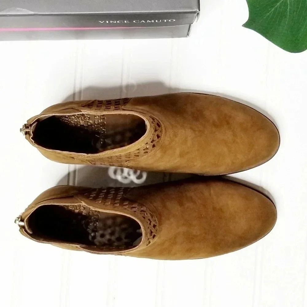 New Vince Camuto Brown Leather Perdula Ankle  Boots 6